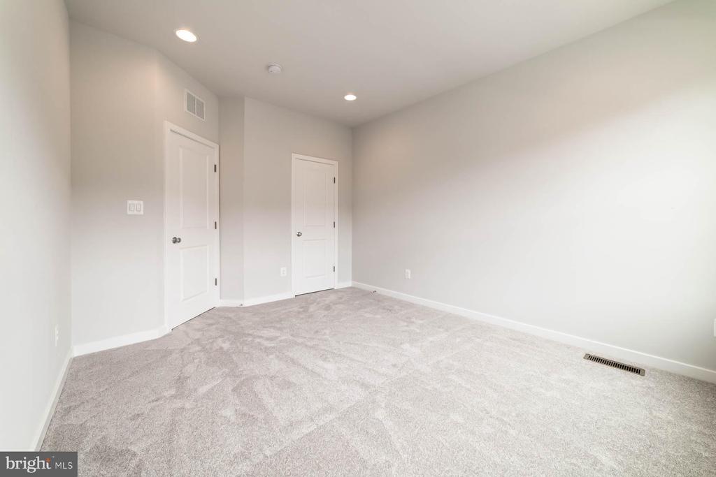 6227 ALMERICO PLACE