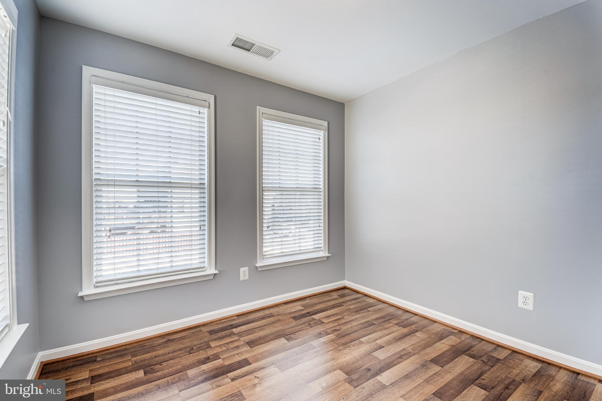 2396 BATTERY HILL CIR