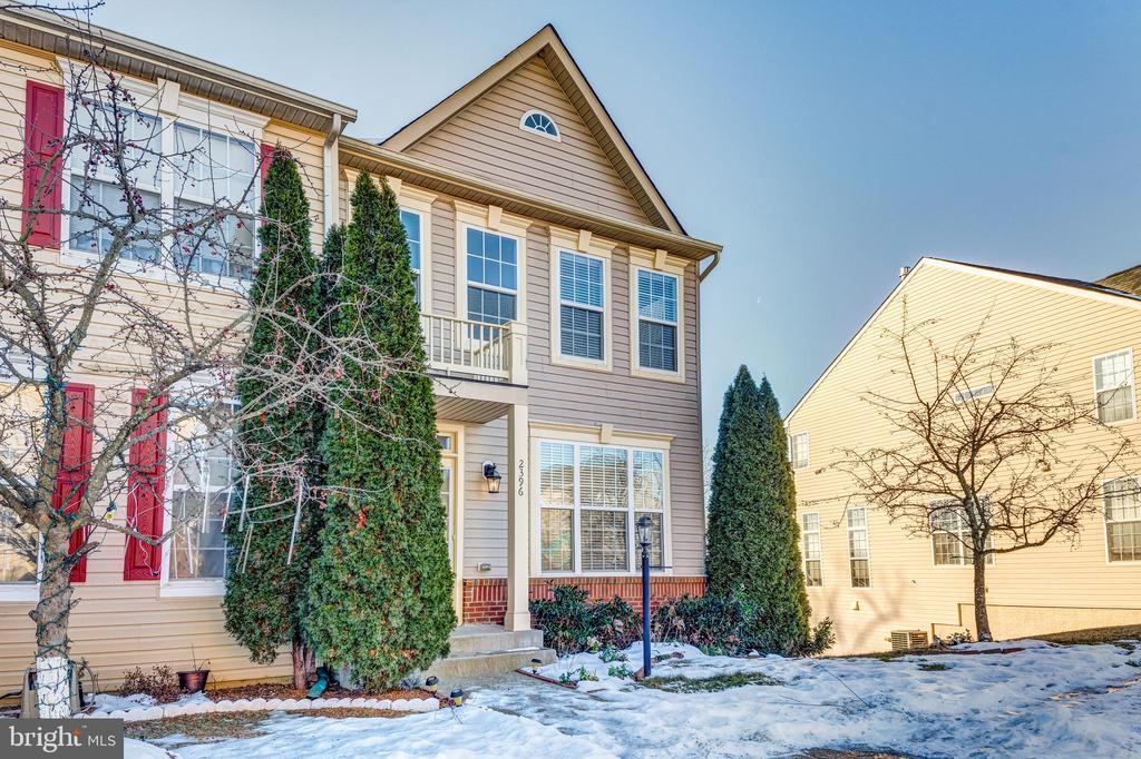 2396 BATTERY HILL CIR