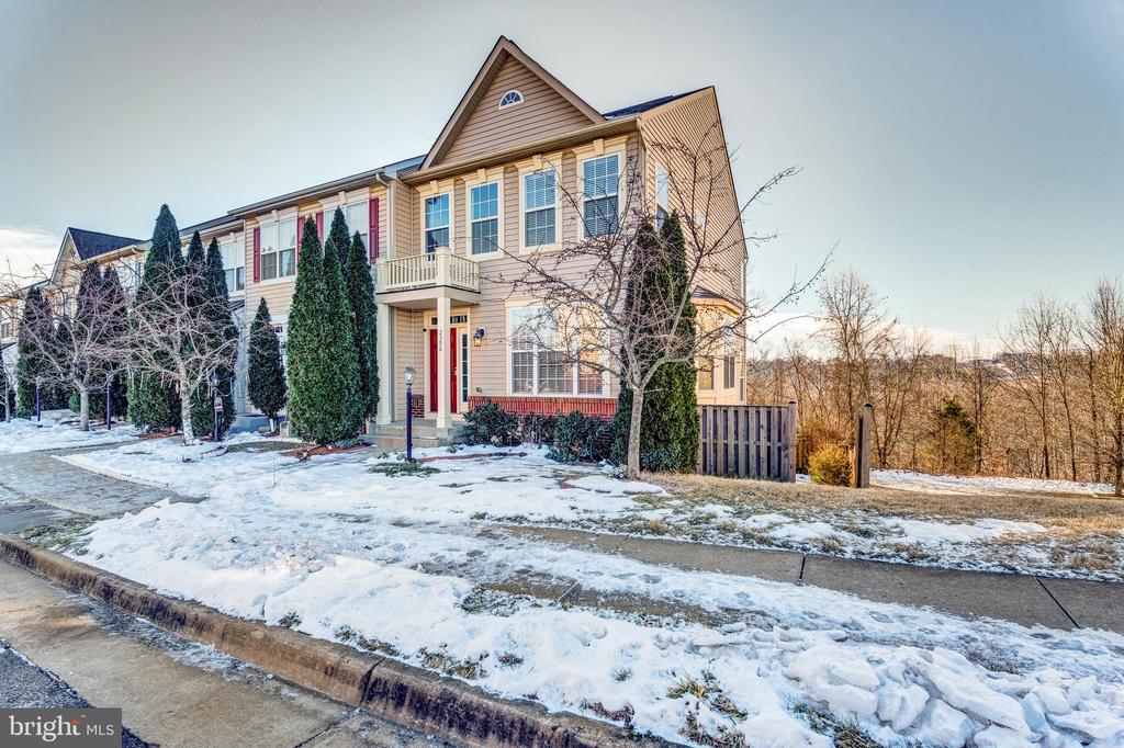 2396 BATTERY HILL CIR