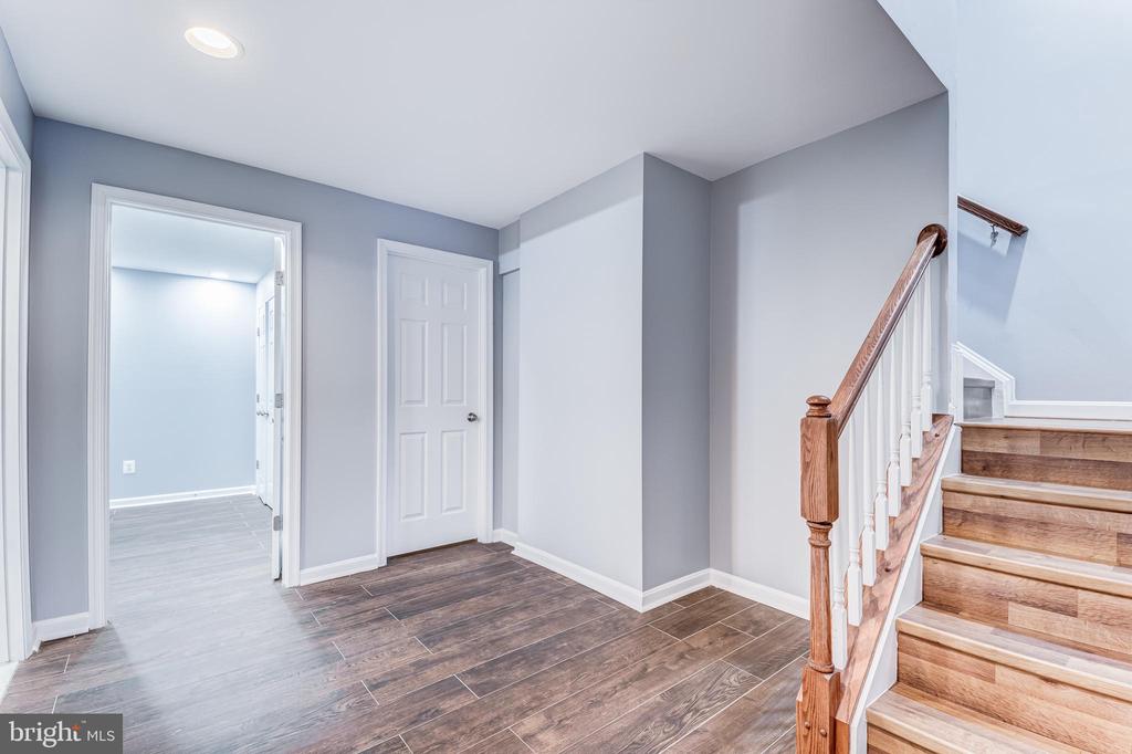 2396 BATTERY HILL CIR