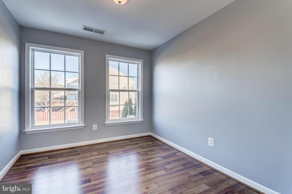 2396 BATTERY HILL CIR