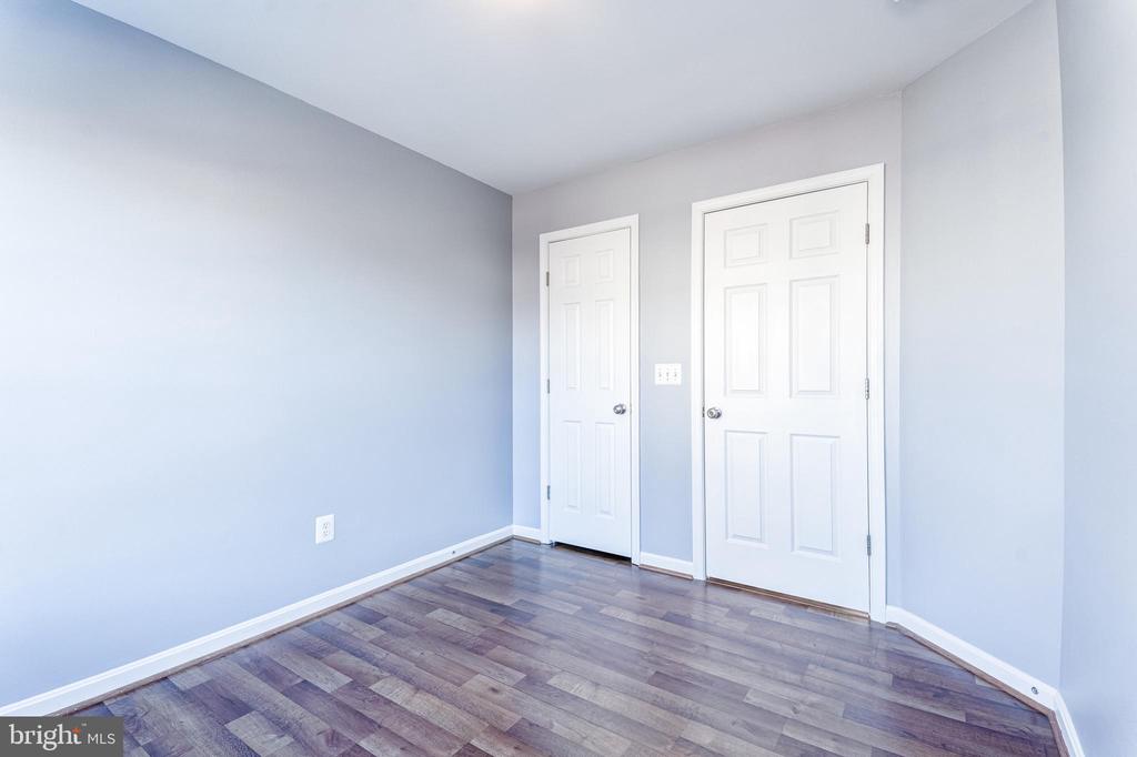 2396 BATTERY HILL CIR