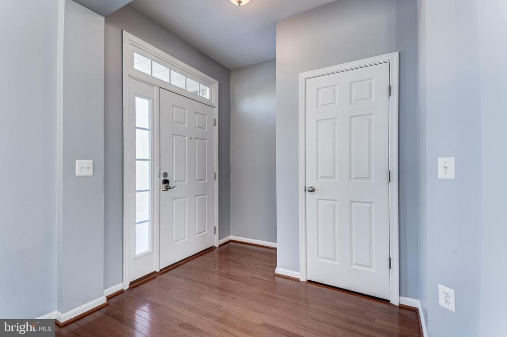 2396 BATTERY HILL CIR