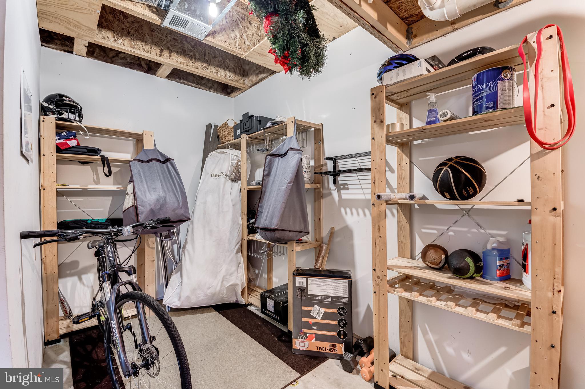 2396 BATTERY HILL CIR