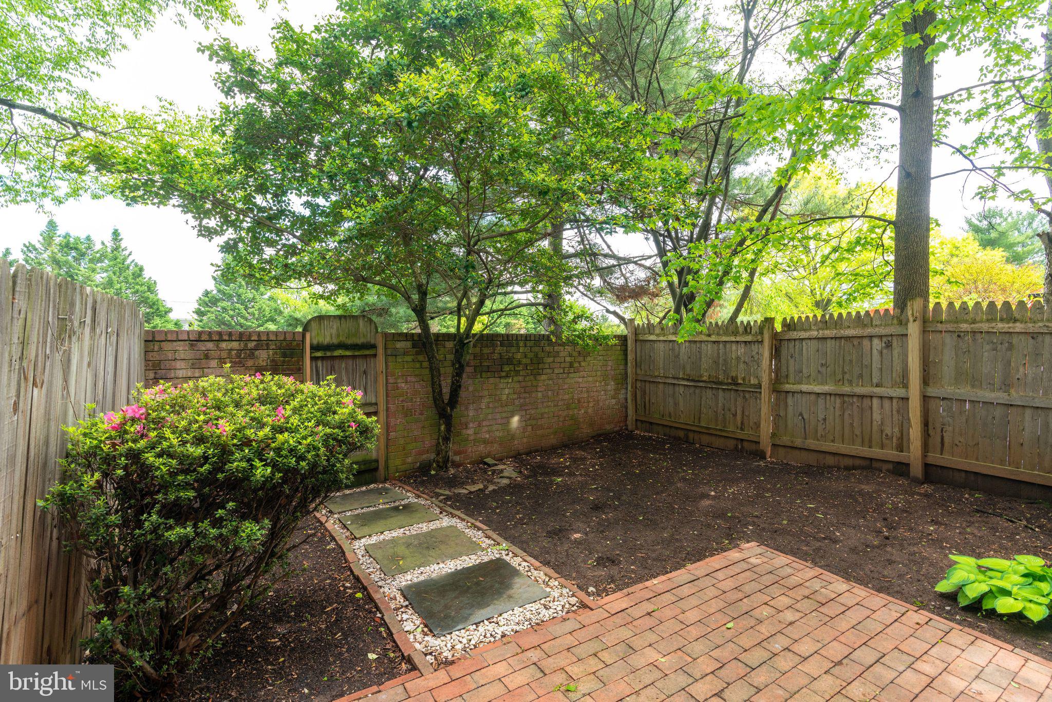 12707 HARBORVIEW COURT