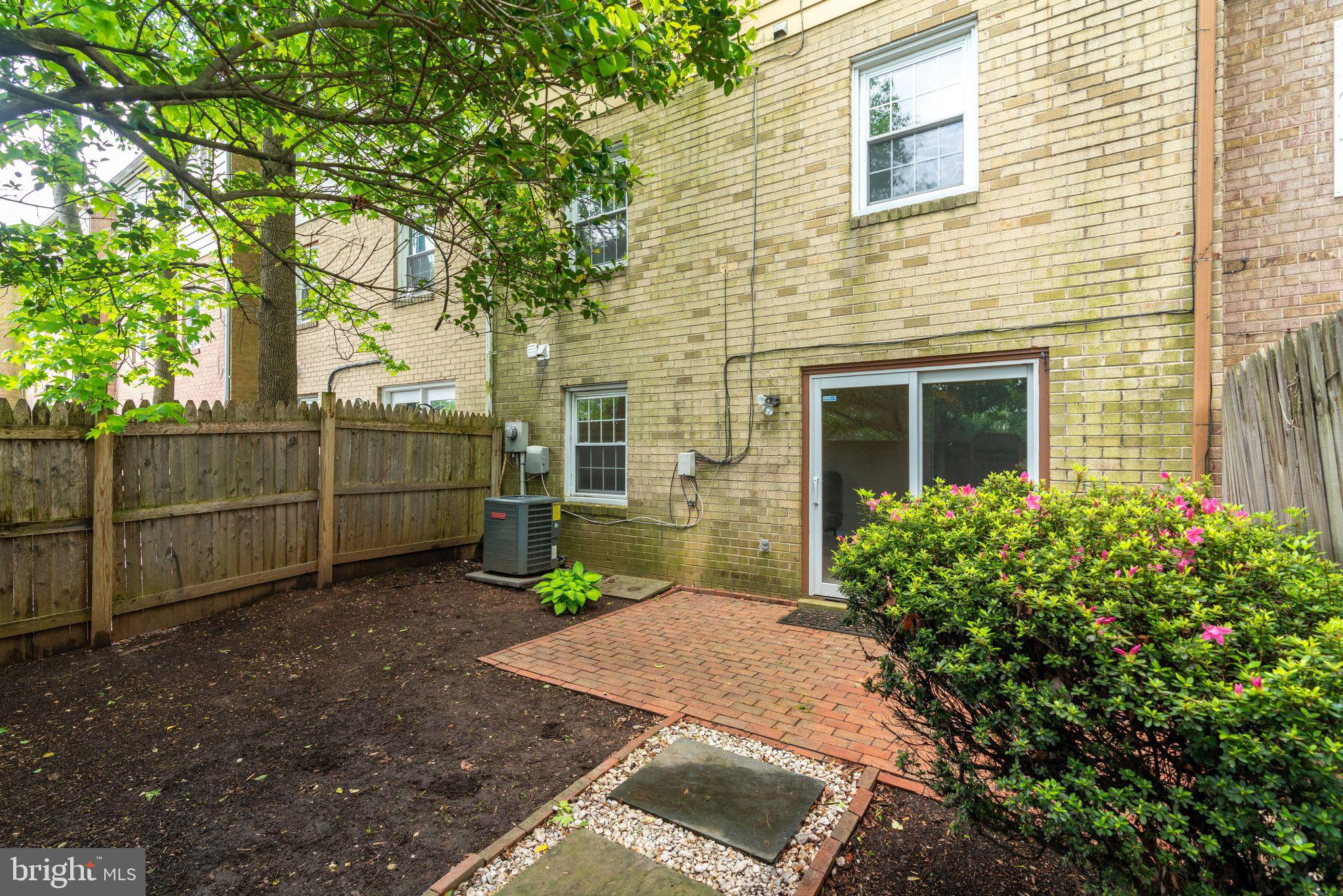 12707 HARBORVIEW COURT