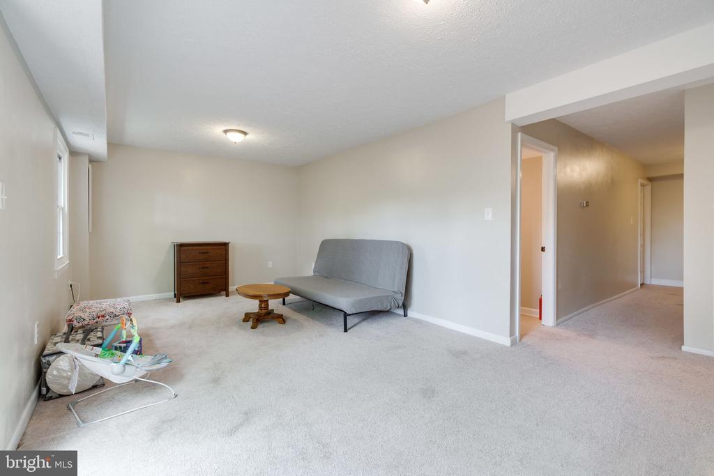12707 HARBORVIEW COURT