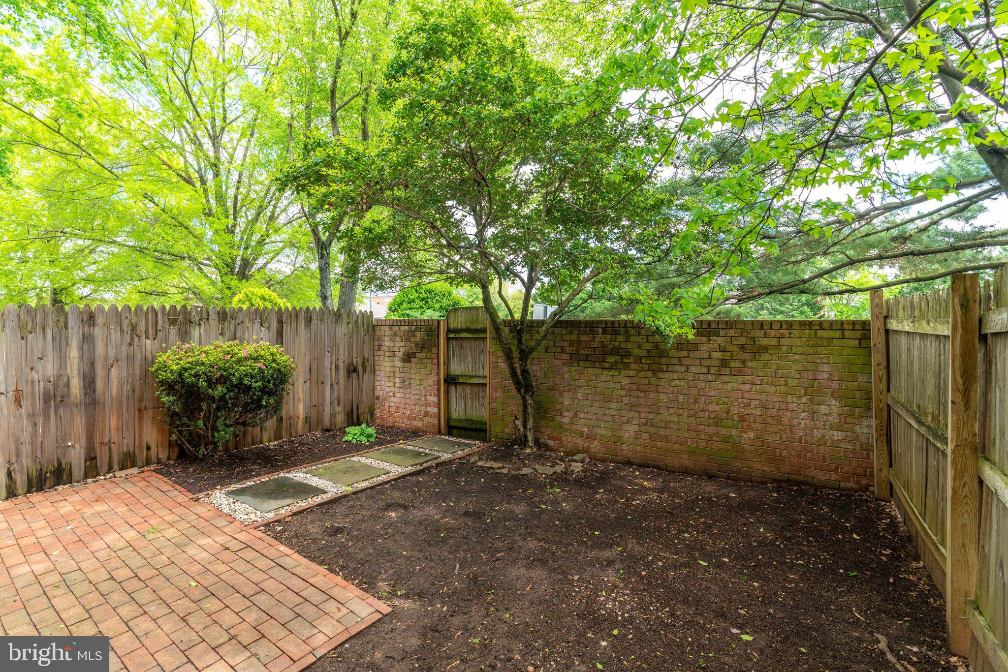 12707 HARBORVIEW COURT