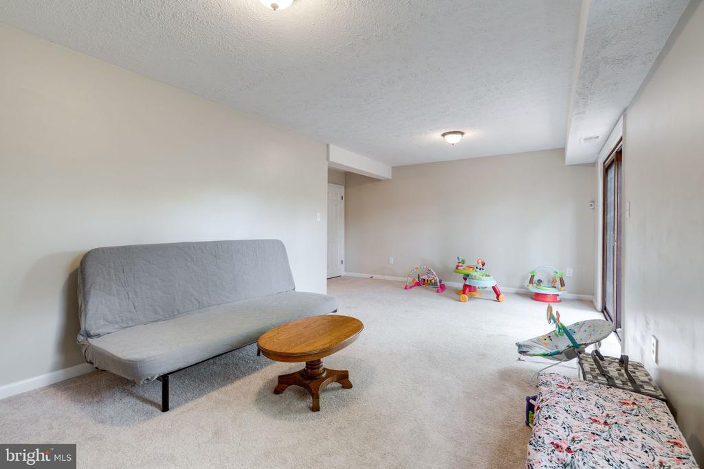 12707 HARBORVIEW COURT