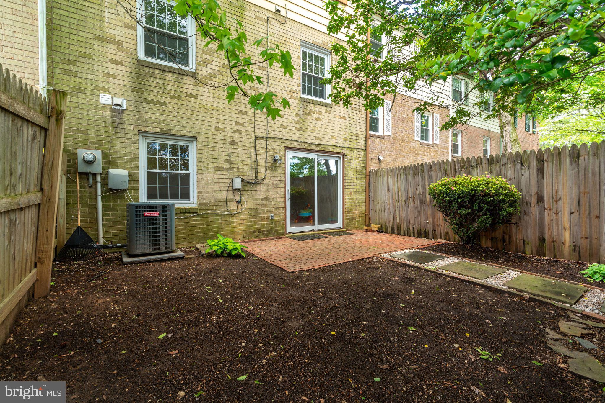 12707 HARBORVIEW COURT