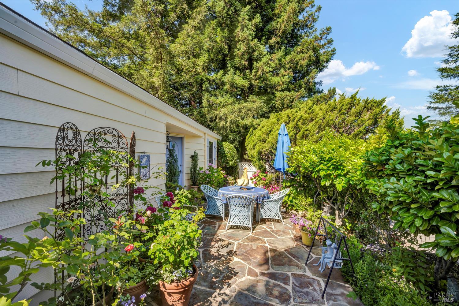 39 Laguna Seca Ct
