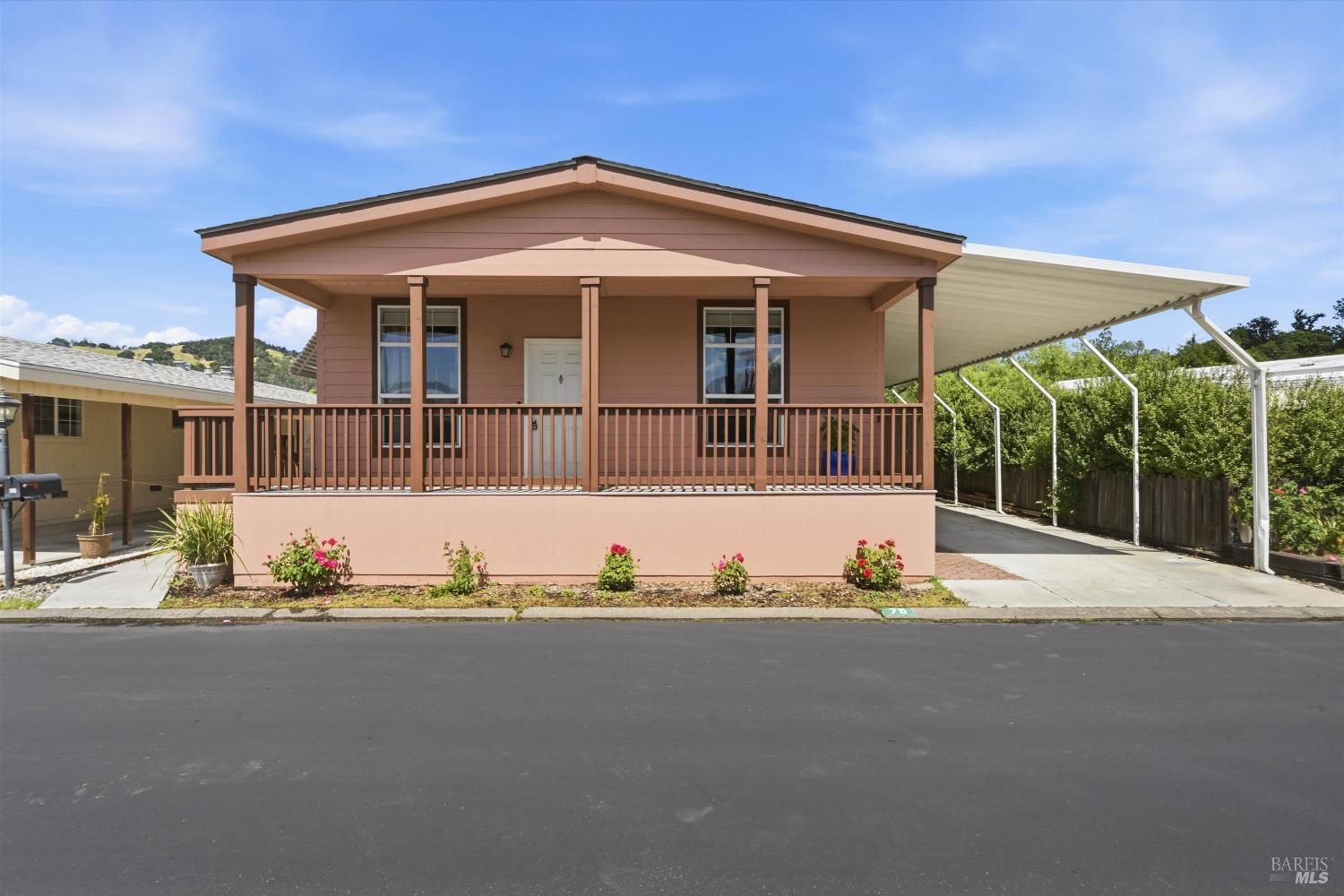 79 Iris Drive