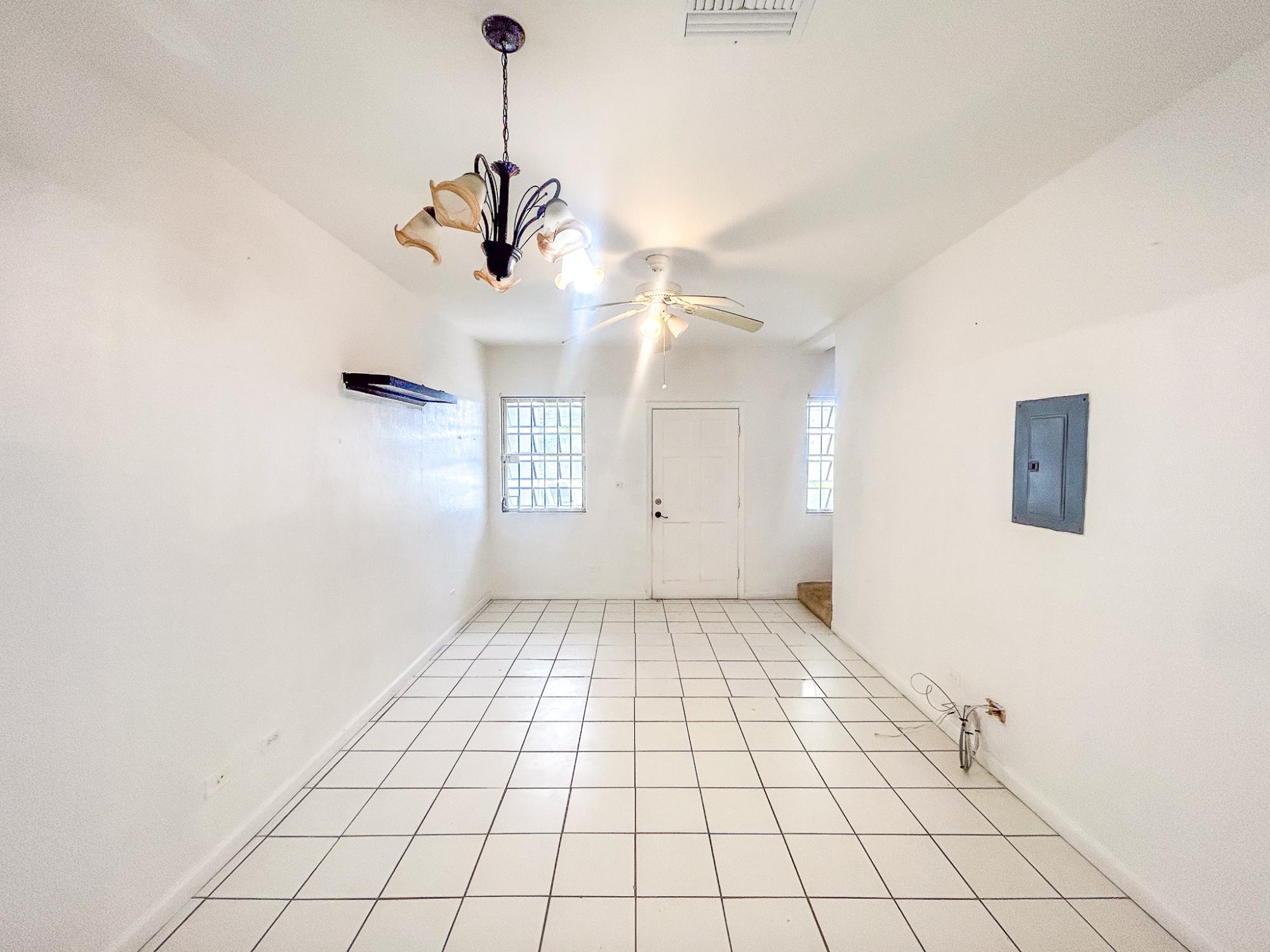MANDINGO ALLEY, FOX HILL Unit: 2