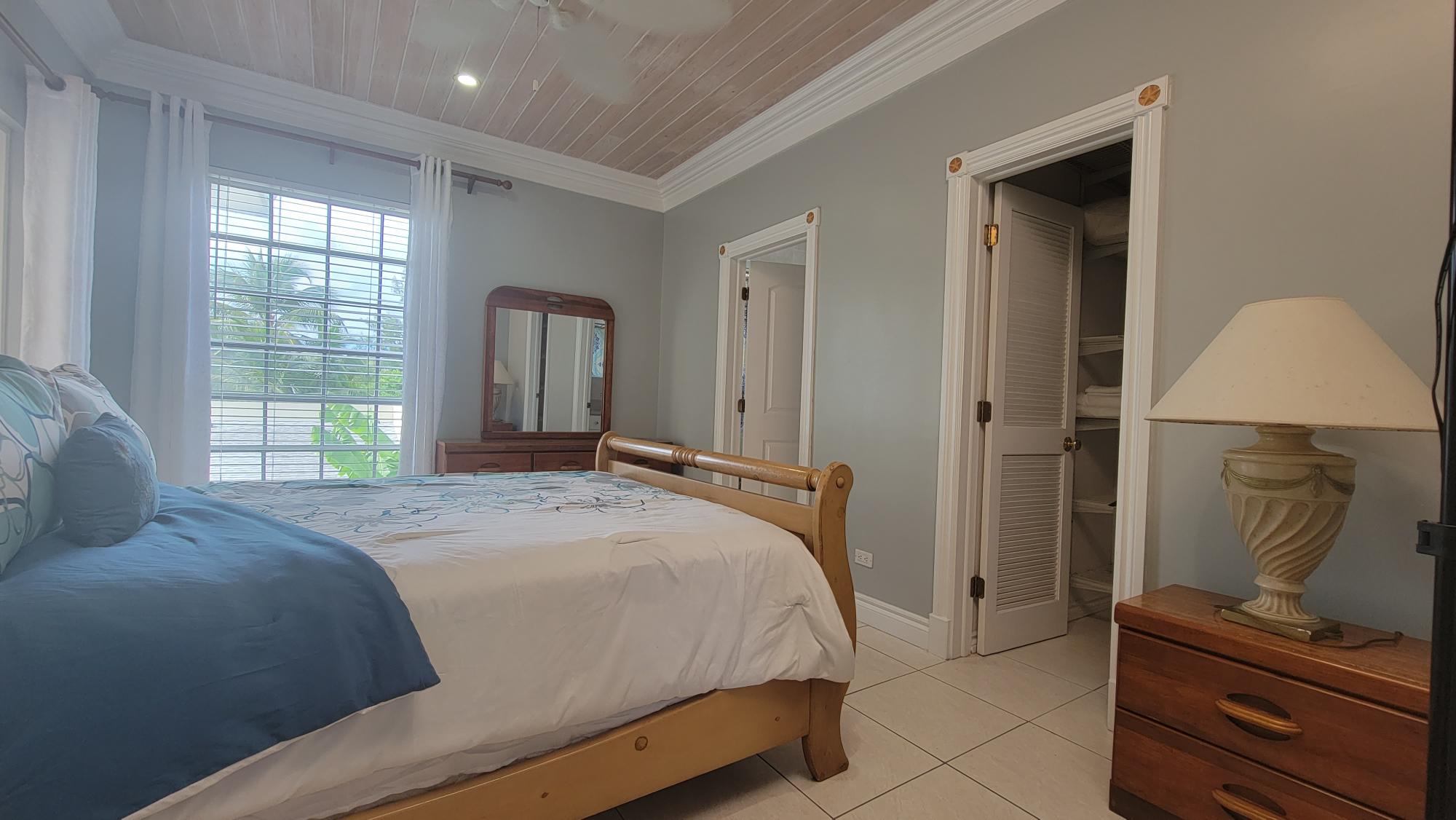 140 CORAL HARBOUR ROAD Unit: B