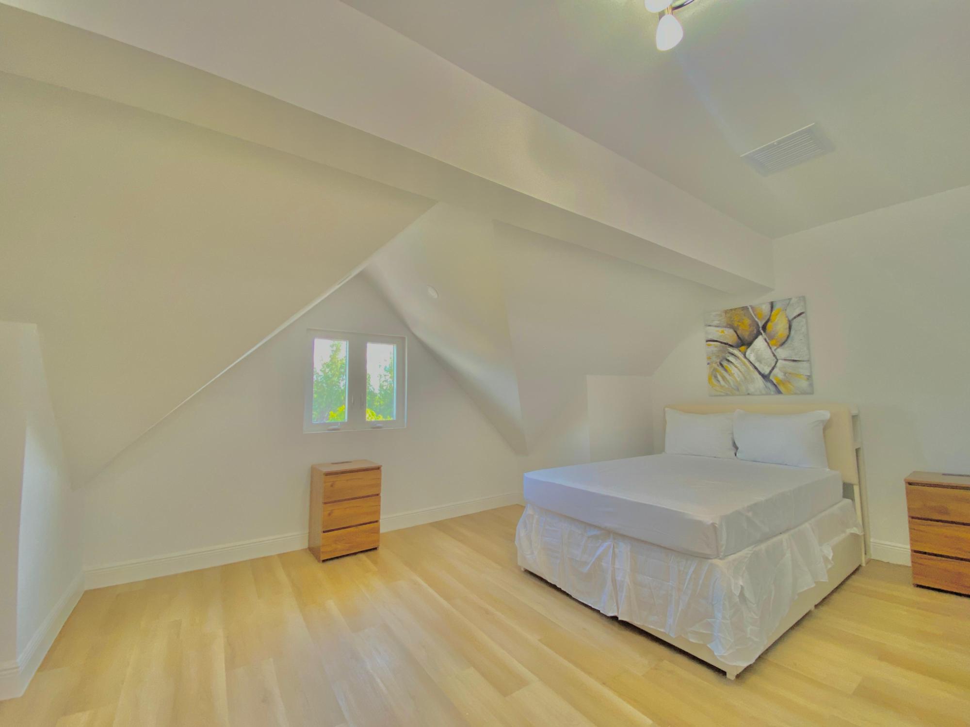 DUNMORE COURT Unit: 7