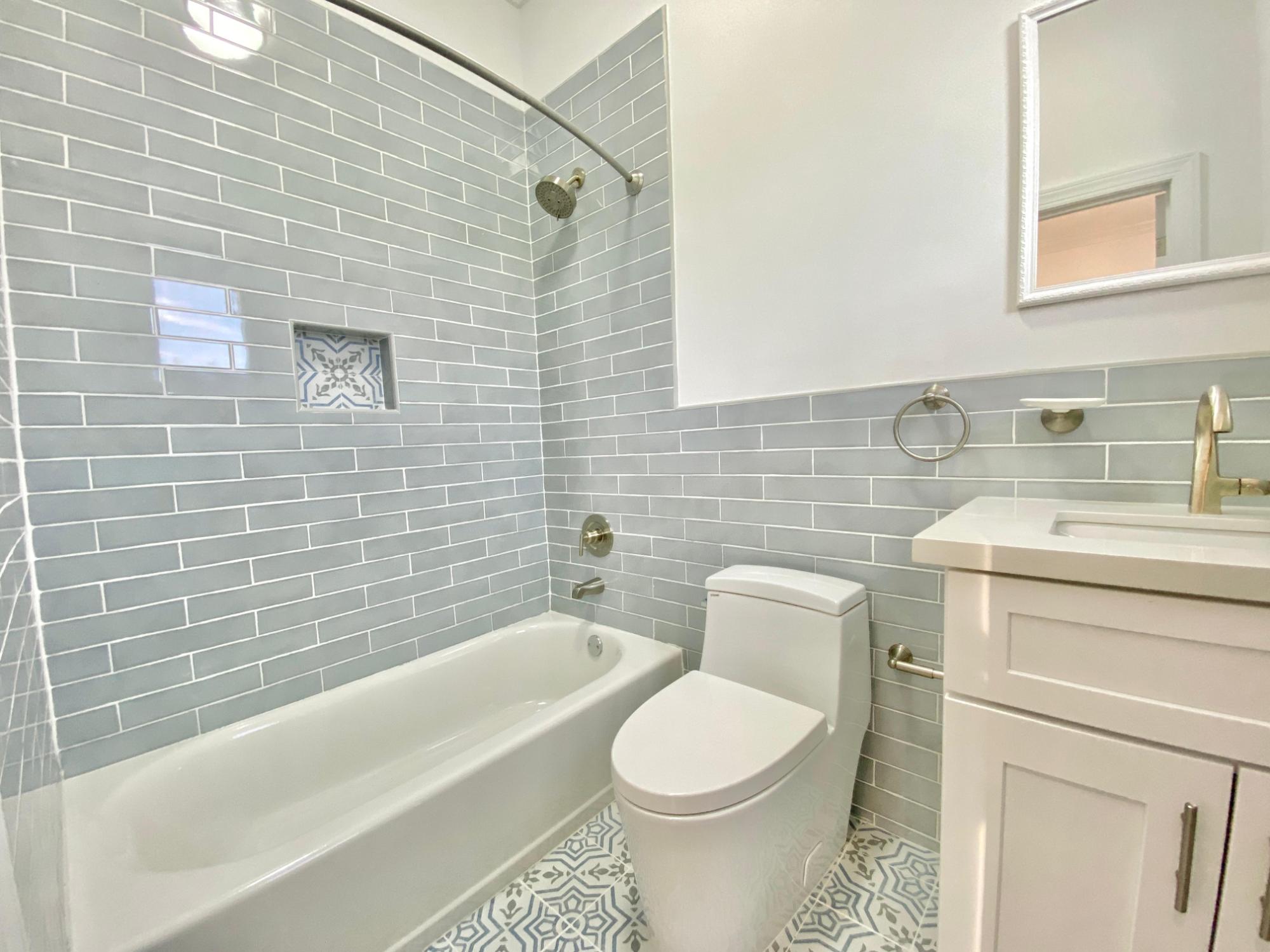 DUNMORE COURT Unit: 7