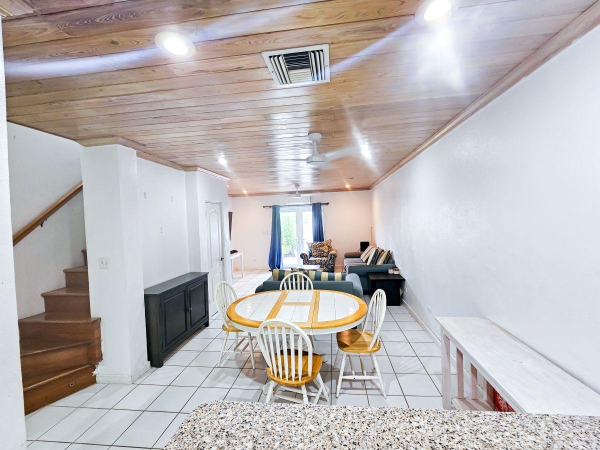 ROYAL PALM COURT Unit: 1