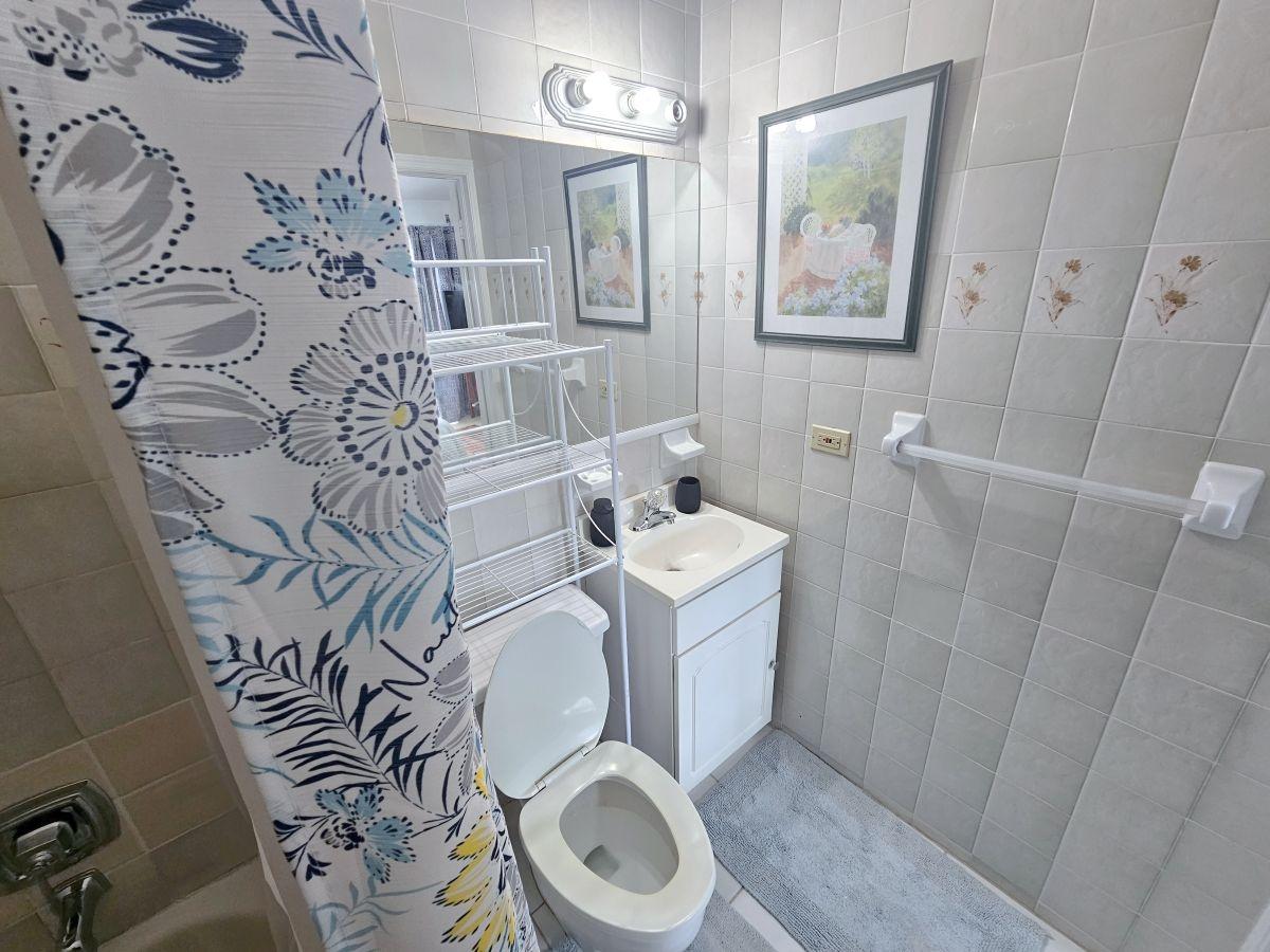 ROYAL PALM COURT Unit: 1