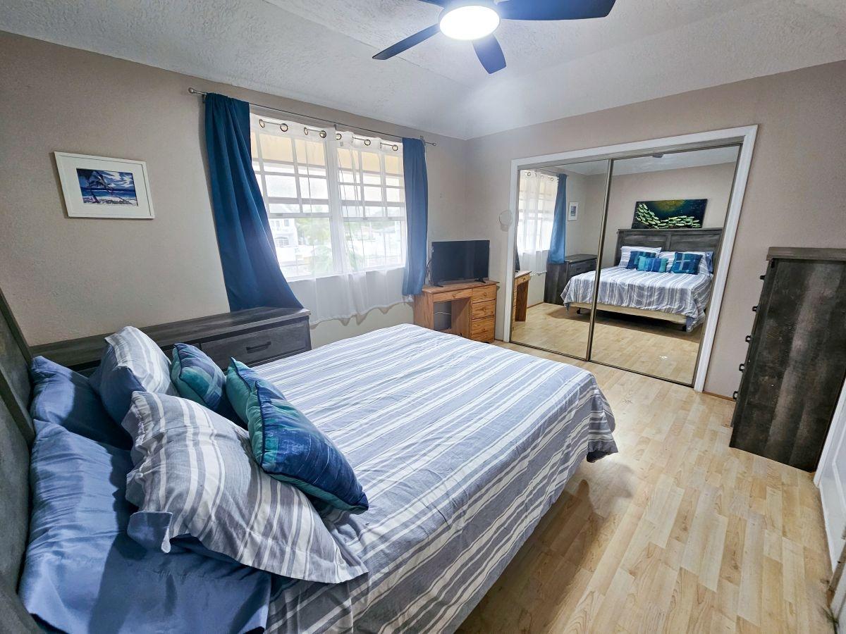 ROYAL PALM COURT Unit: 1