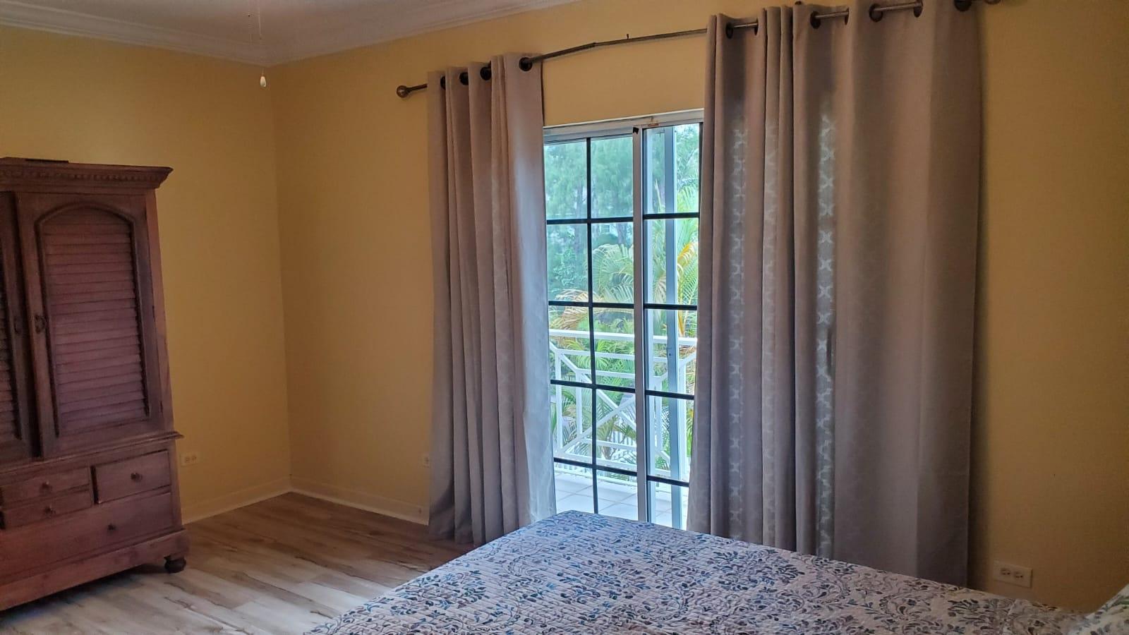 SEAVIEW DRIVE Unit: 4