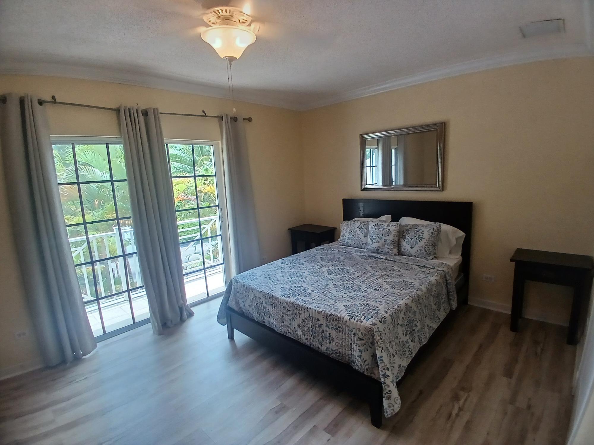 SEAVIEW DRIVE Unit: 4