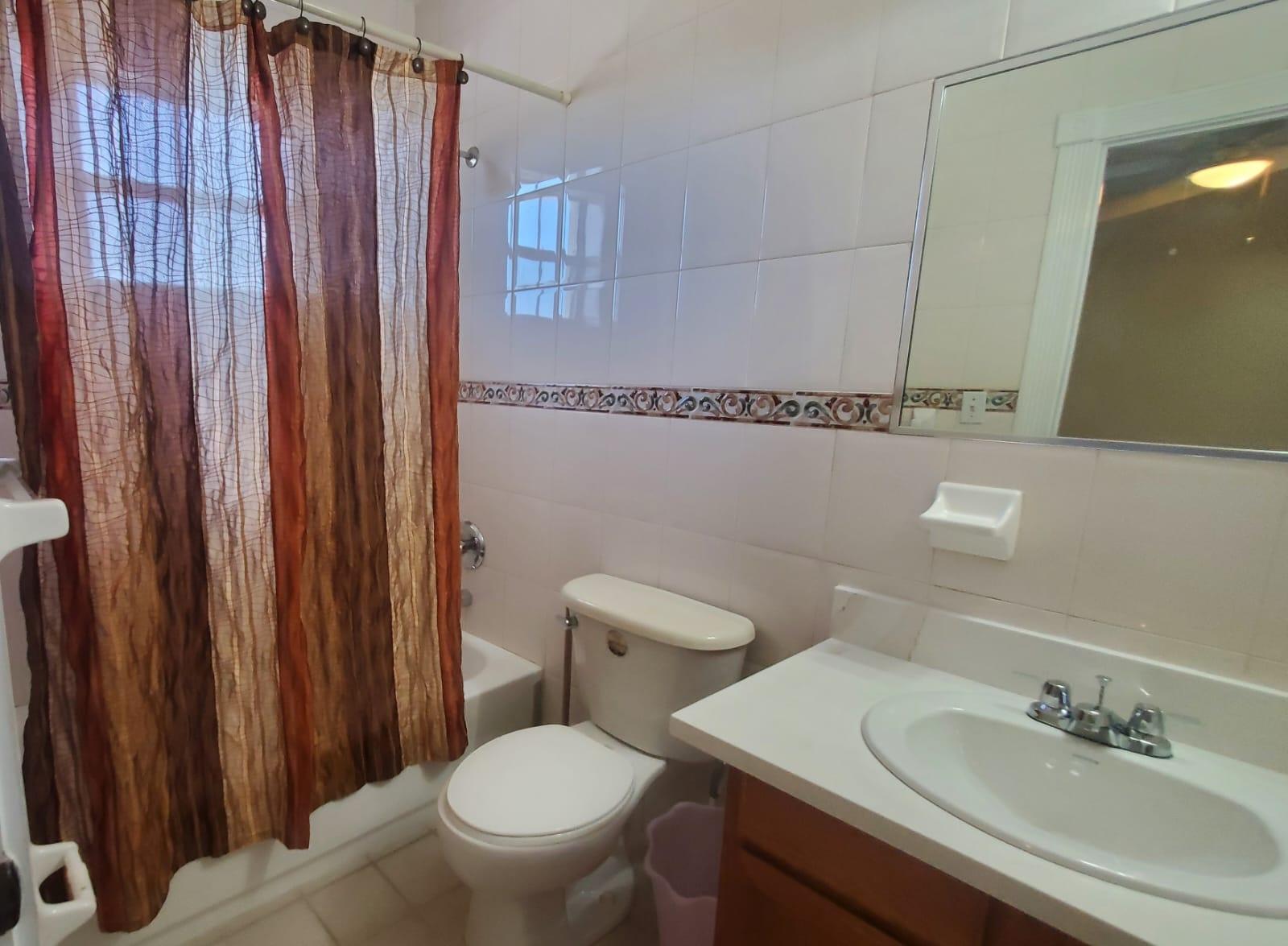 SEAVIEW DRIVE Unit: 4