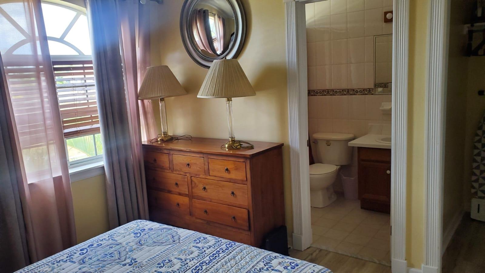 SEAVIEW DRIVE Unit: 4