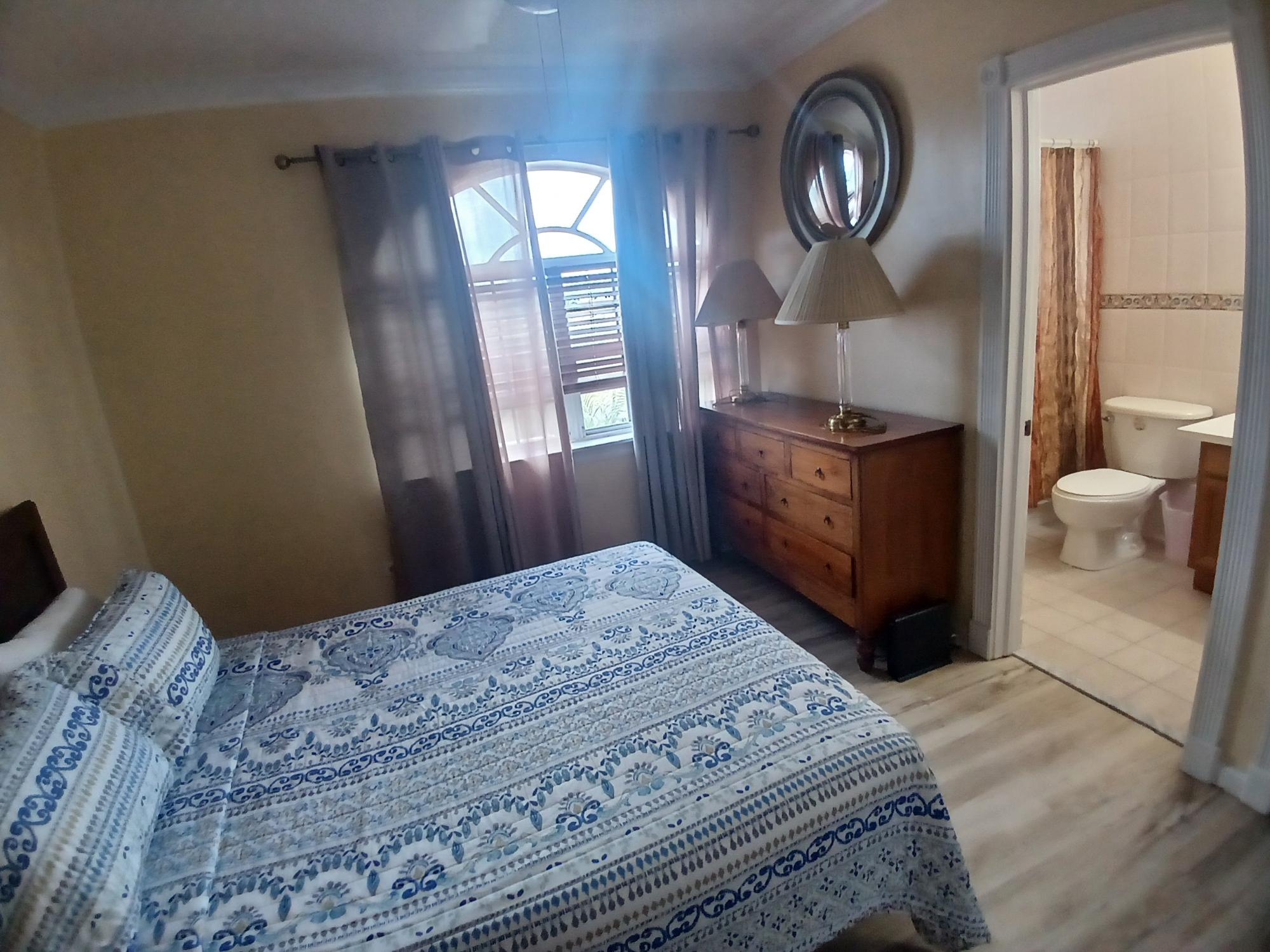 SEAVIEW DRIVE Unit: 4