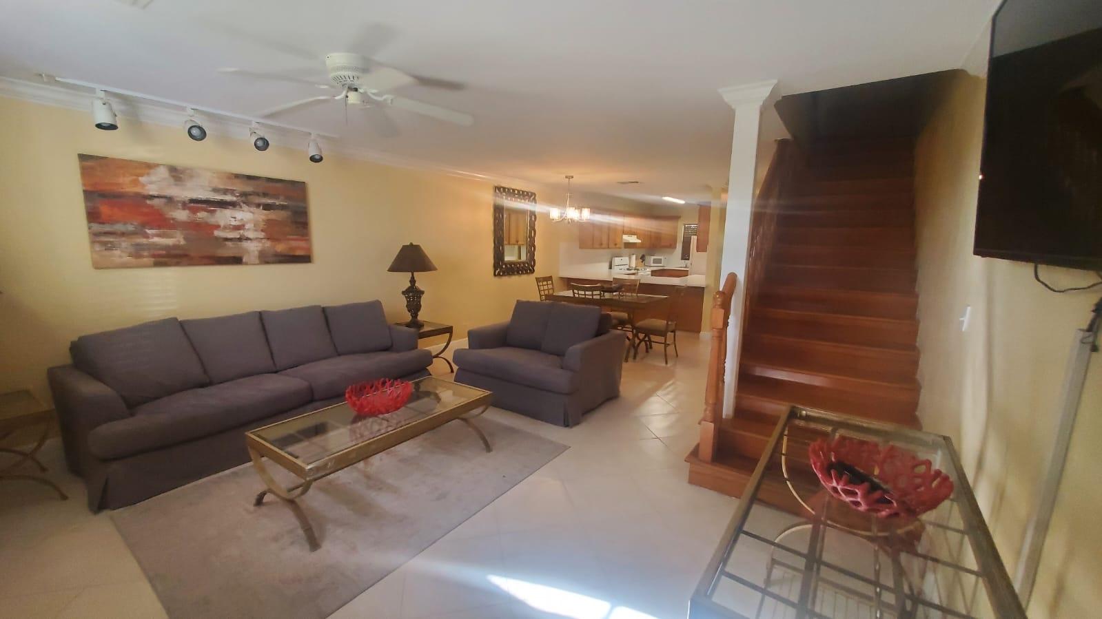 SEAVIEW DRIVE Unit: 4