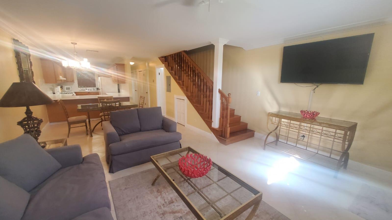 SEAVIEW DRIVE Unit: 4