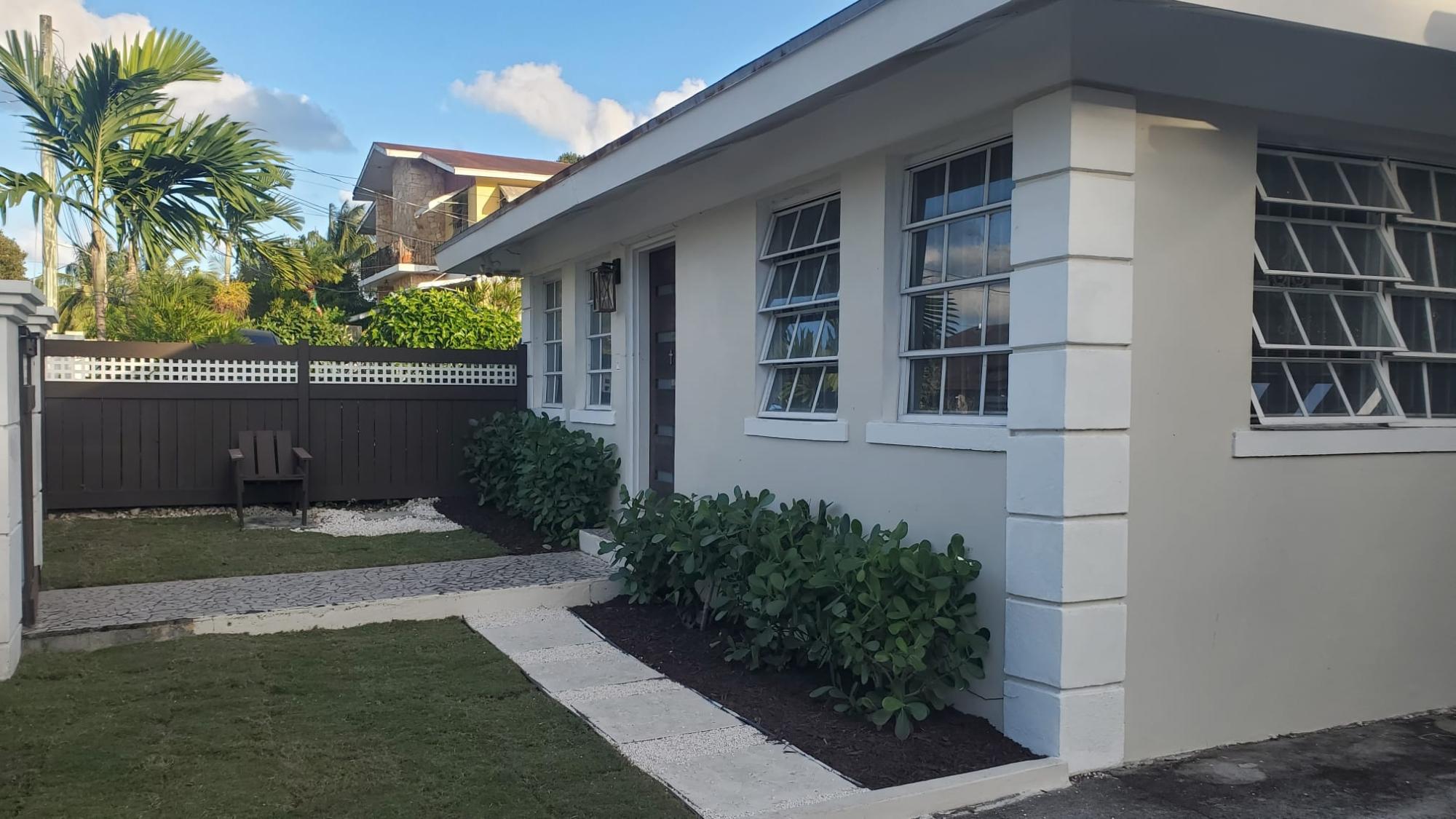 BENSON CRESCENT Unit: 1