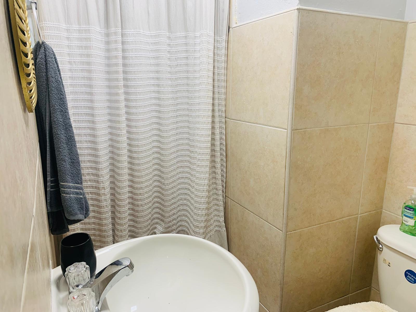 BENSON CRESCENT Unit: 1