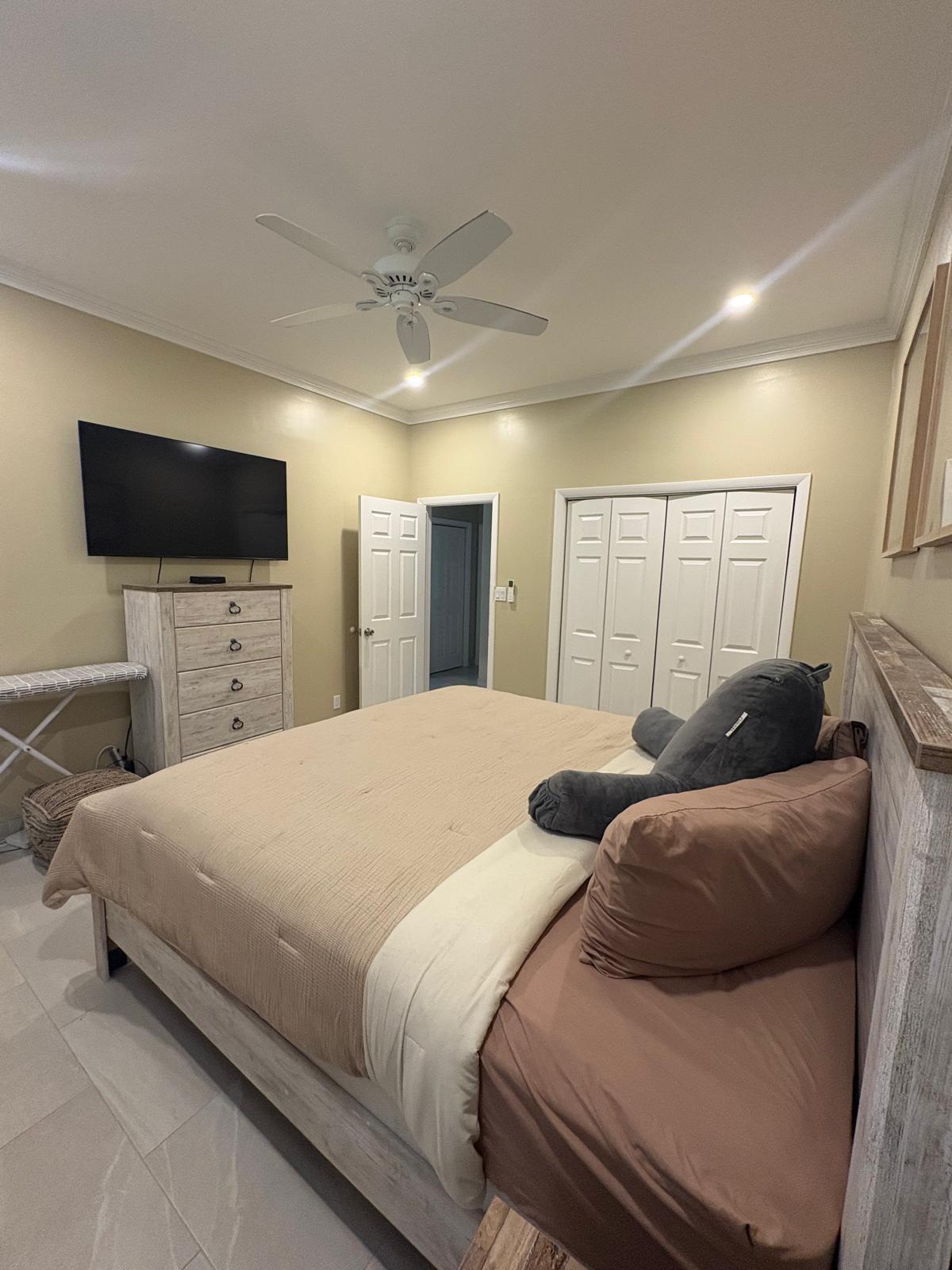 Number 7 BLENHEIM ROAD, STAPLEDON Unit: Unit 1