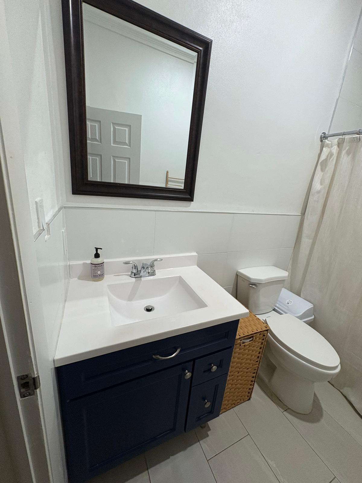 Number 7 BLENHEIM ROAD, STAPLEDON Unit: Unit 1