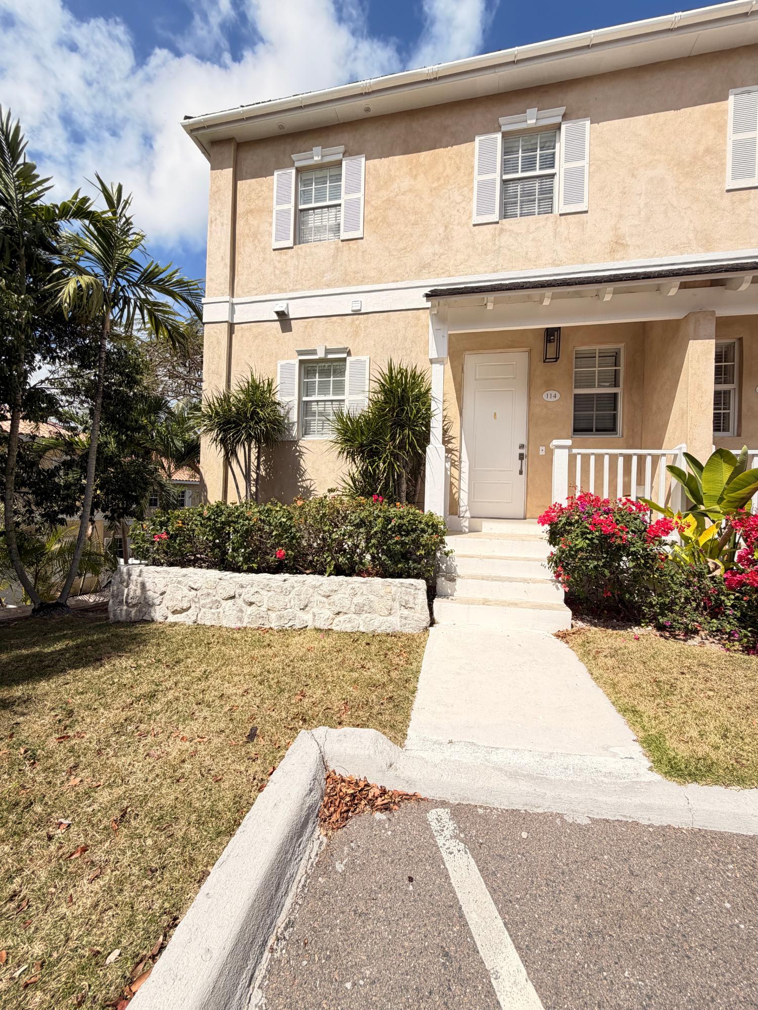 BALMORAL Unit: 114