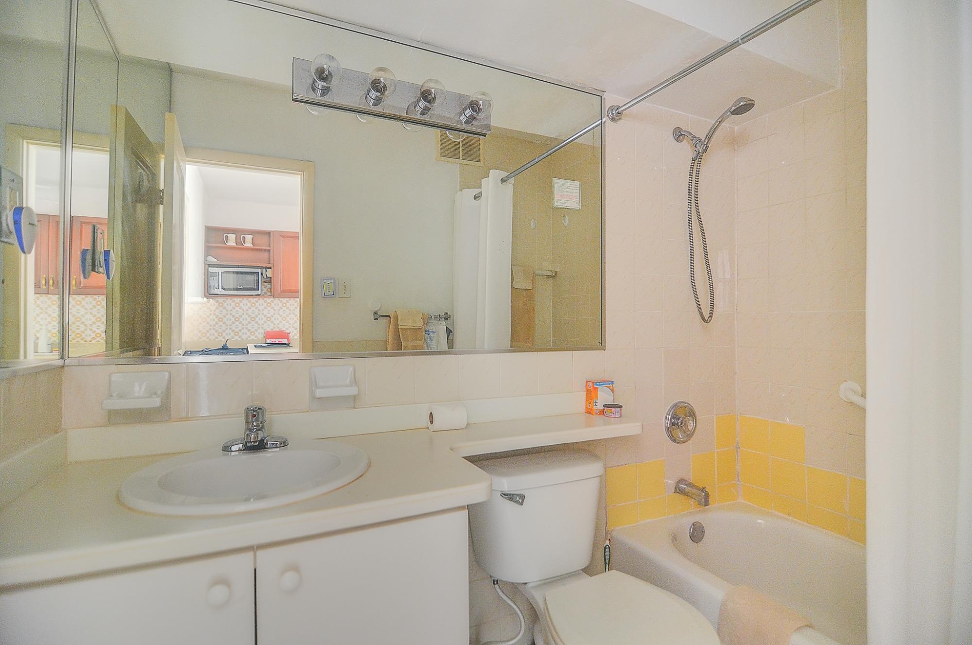 BAYVIEW VILLAGE Unit: 49B
