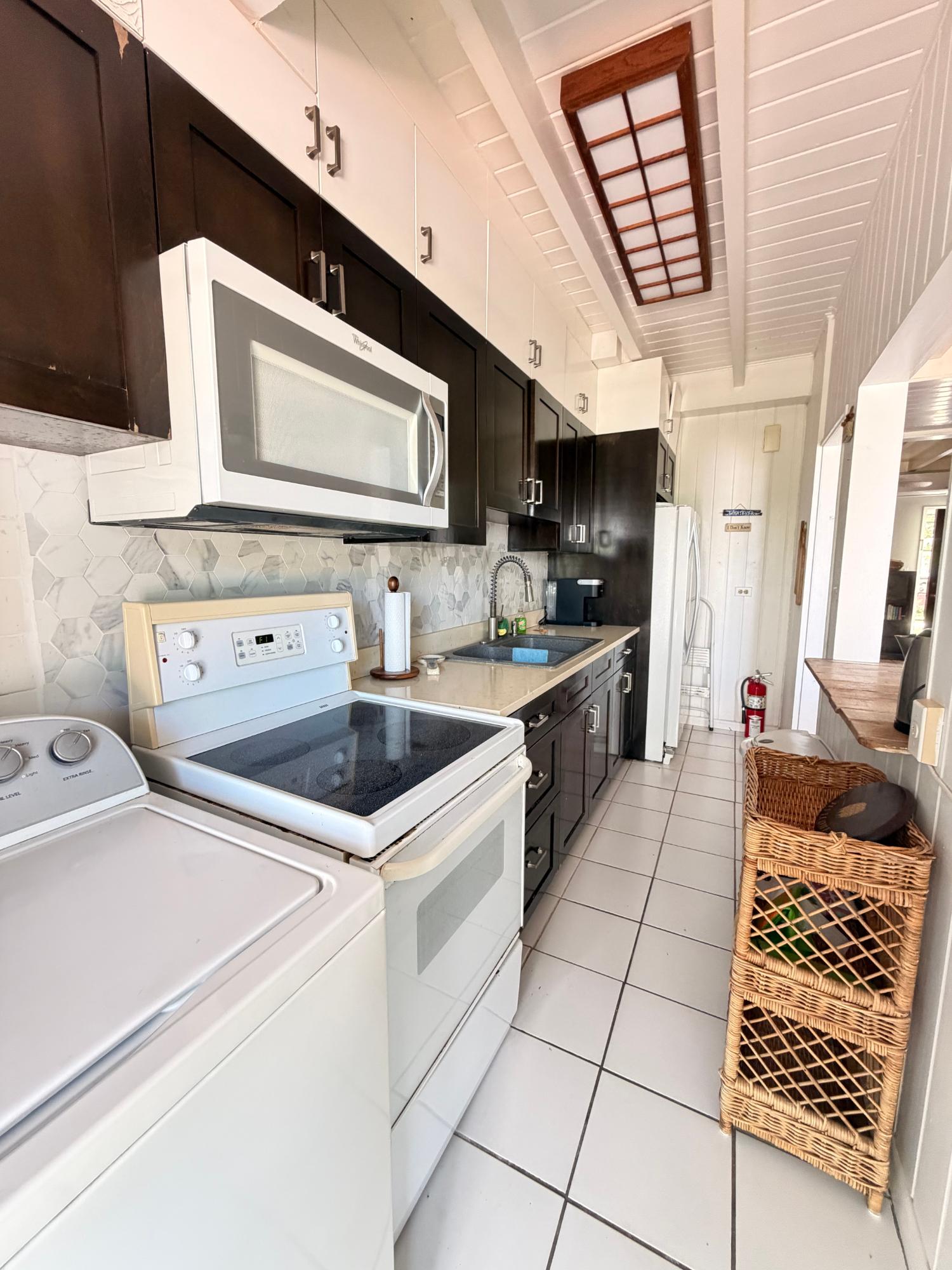 CABLE BEACH Unit: 9