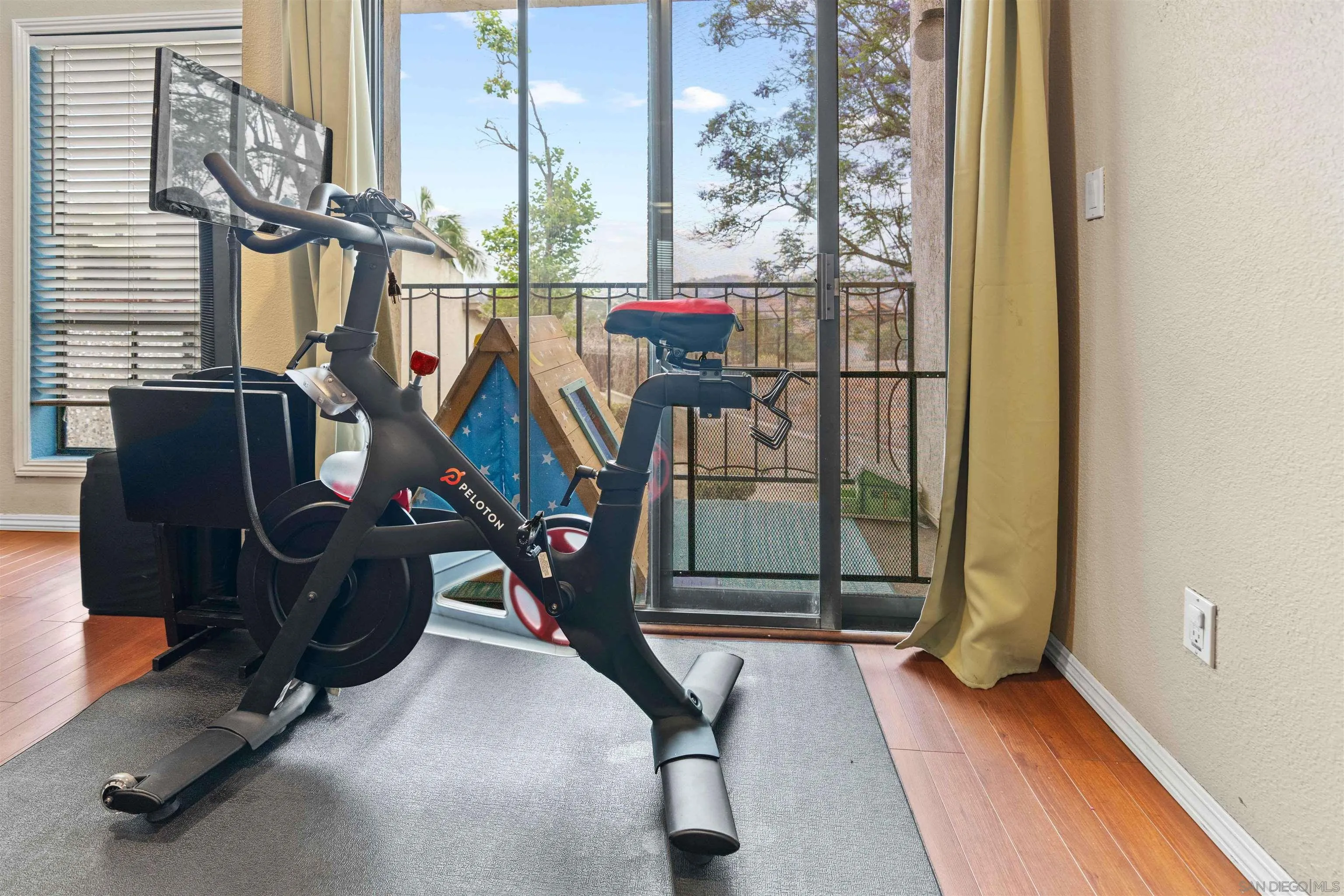 8535 Paradise Valley Rd. # 7