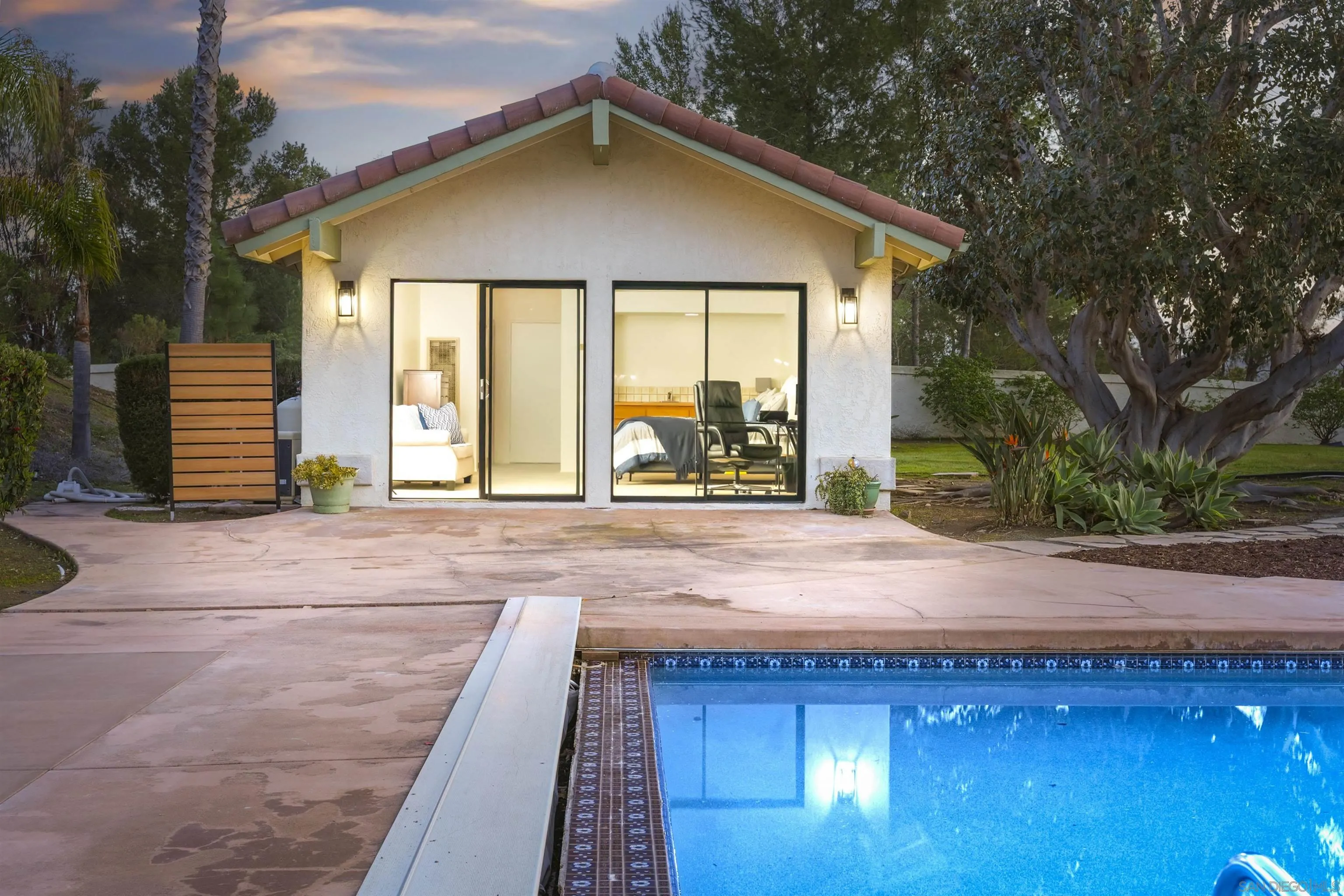 1549 Ventana Drive