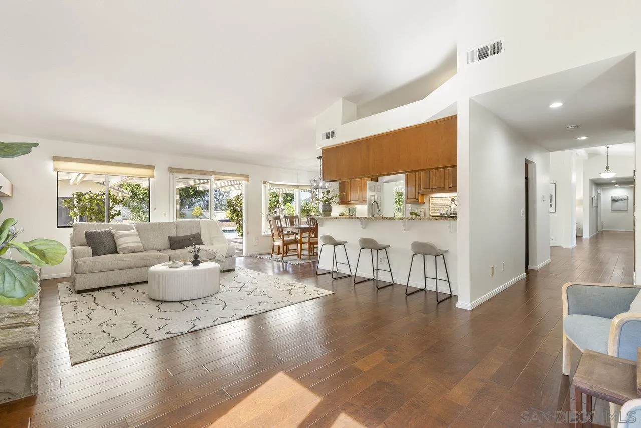 1549 Ventana Drive