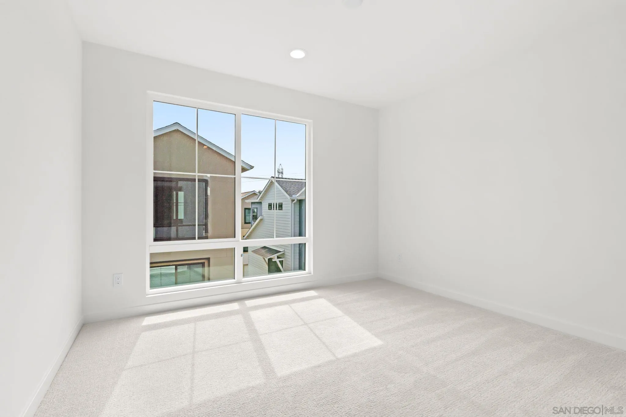 2548 Chamomile Ln