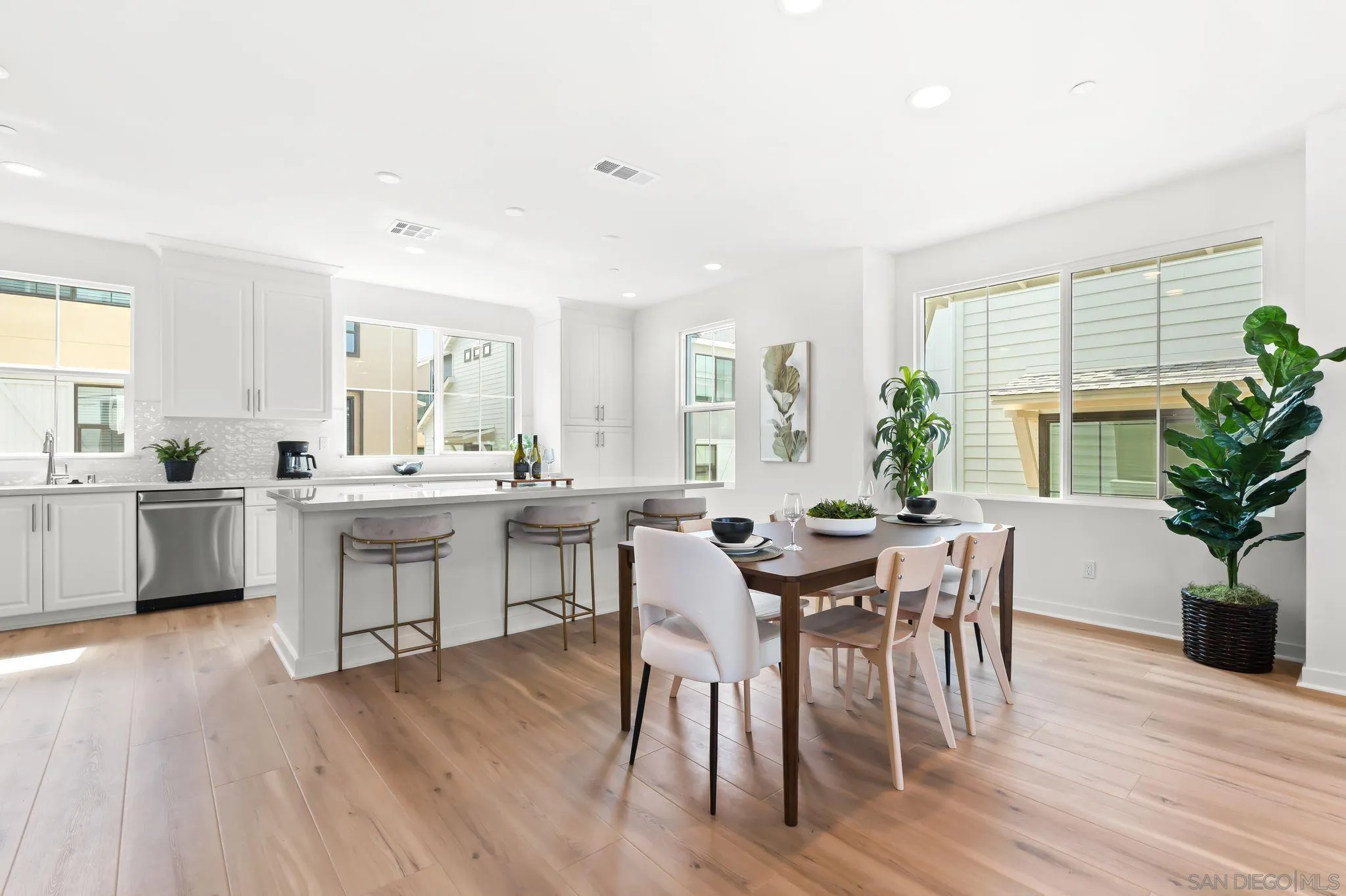 2548 Chamomile Ln