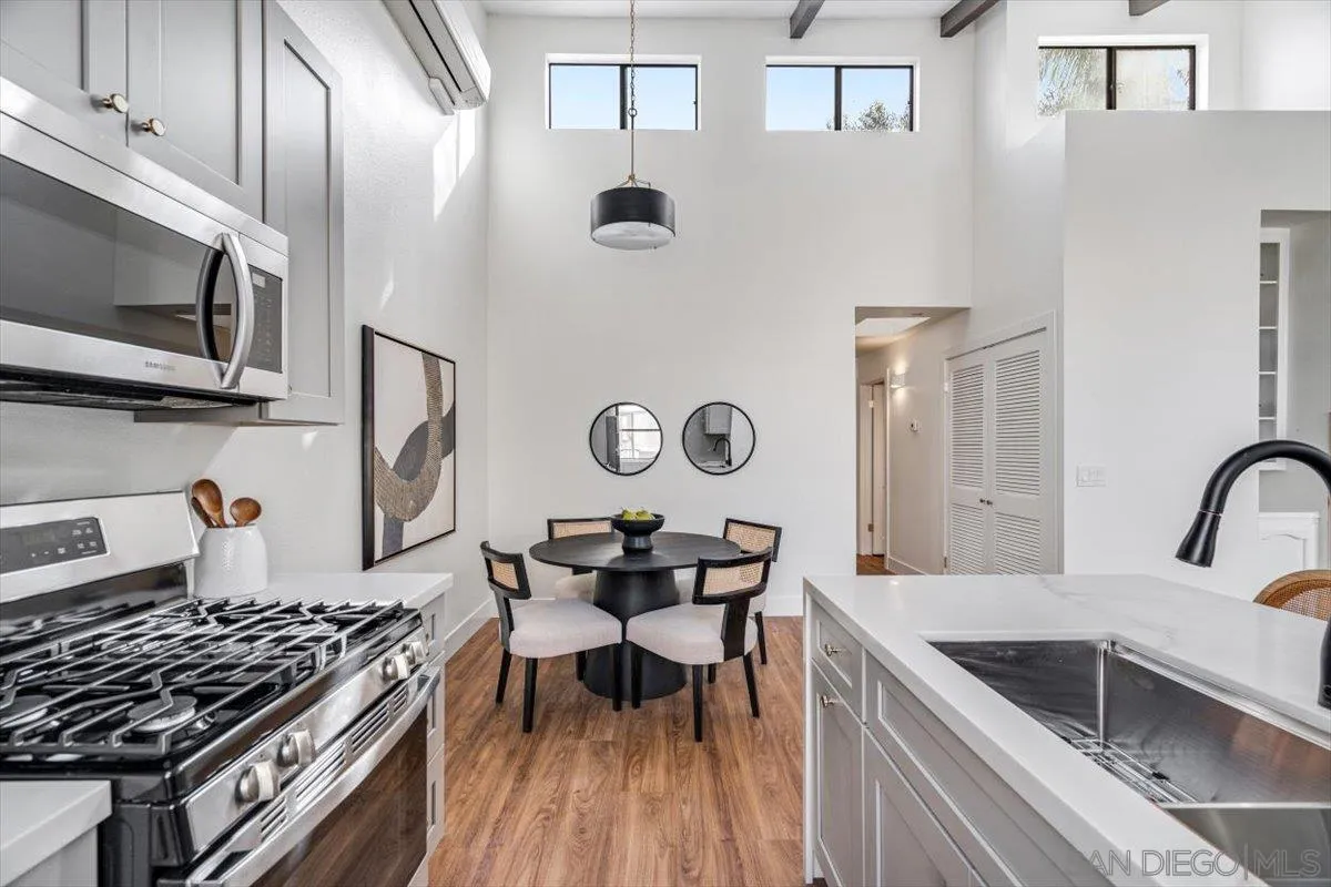 3722 Arnold Avenue Unit 6