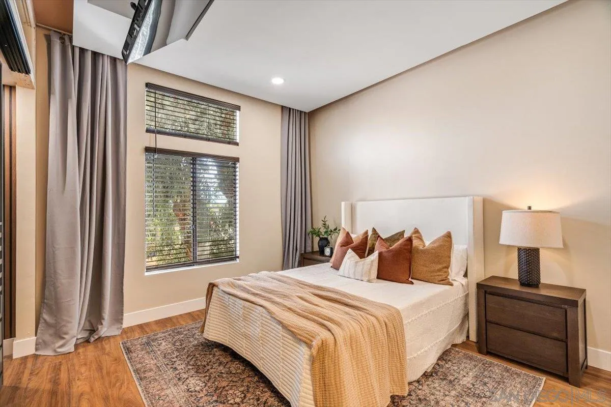 3722 Arnold Avenue Unit 6