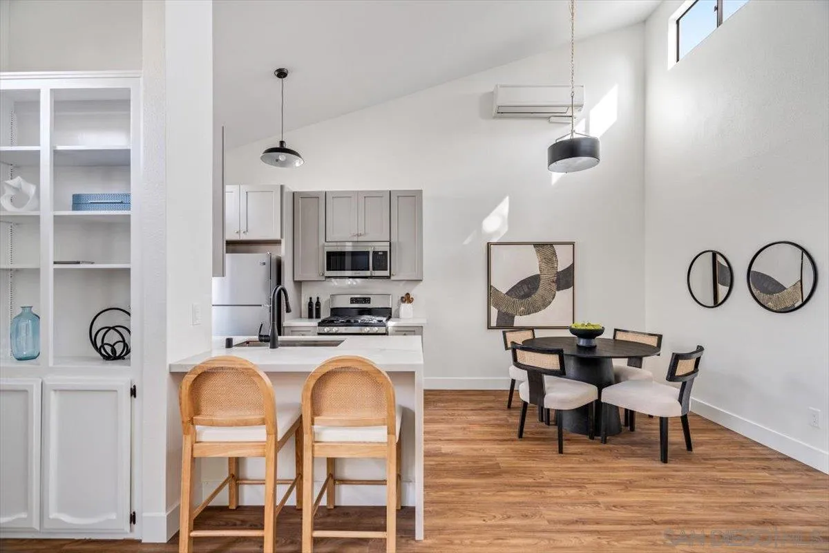 3722 Arnold Avenue Unit 6