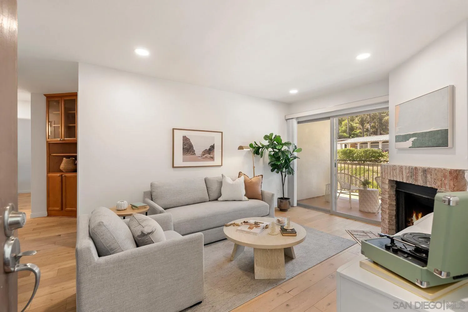 1770 S El Camino Real Unit 206