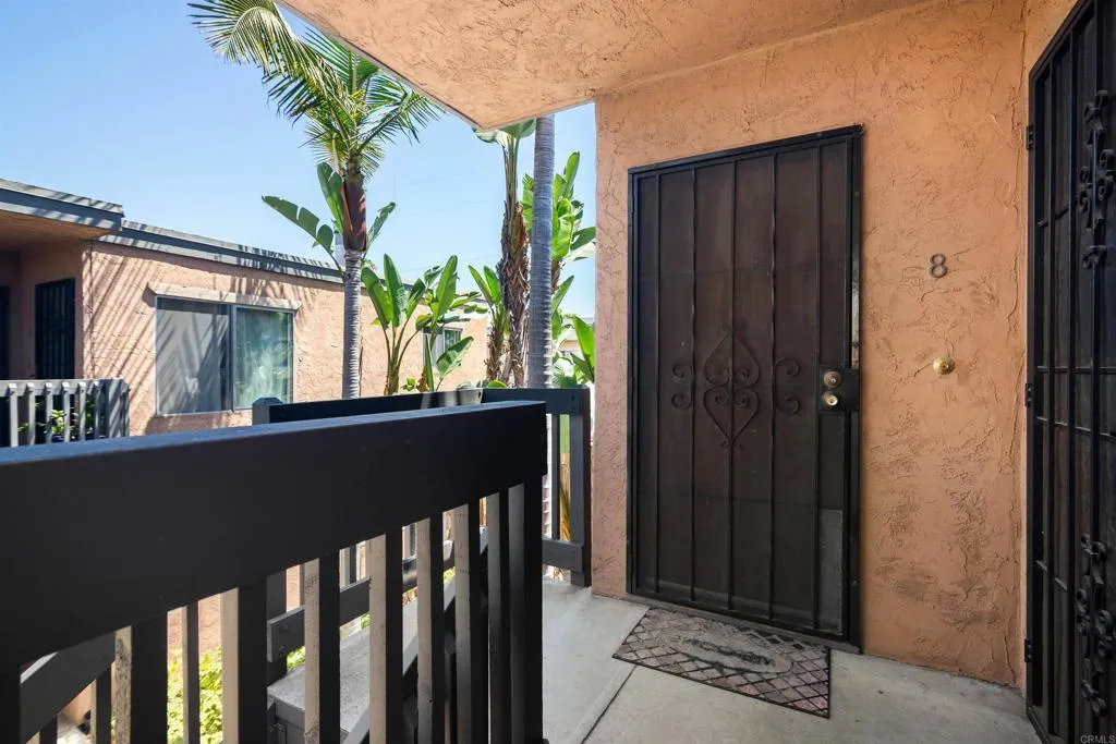 4565 Cleveland Ave Unit 8