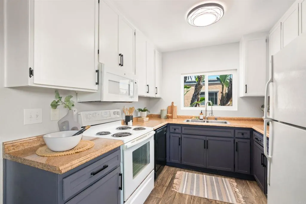 4565 Cleveland Ave Unit 8