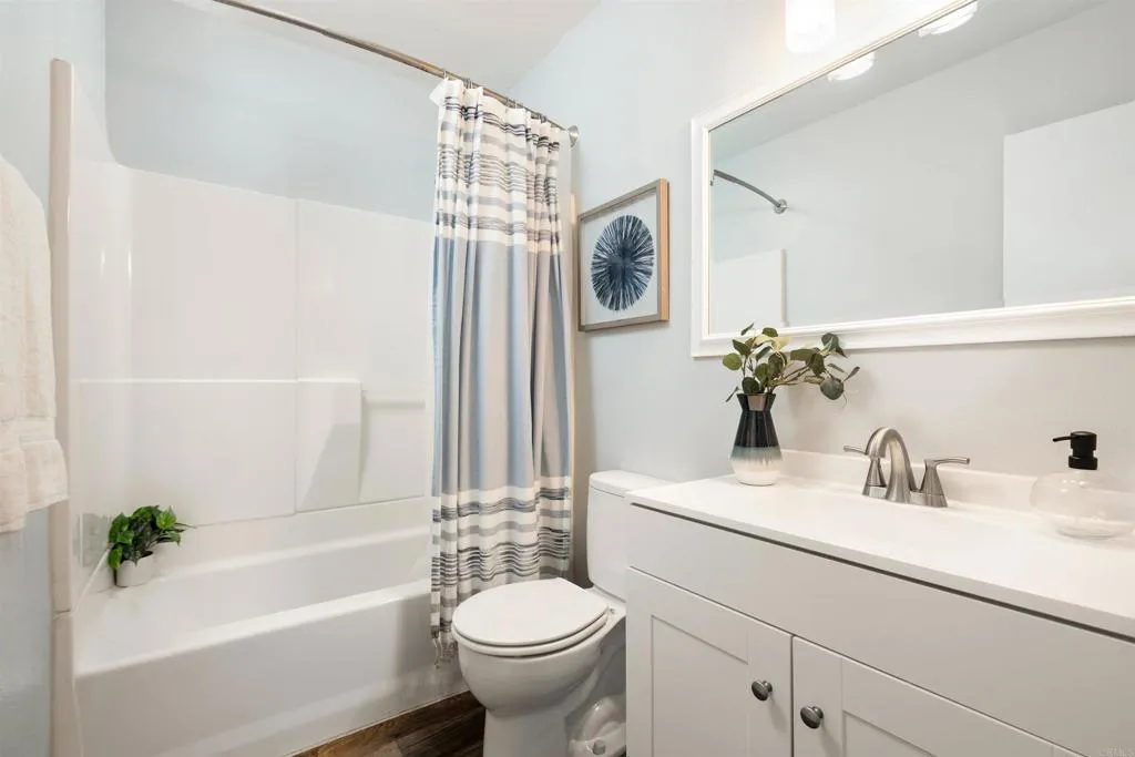 4565 Cleveland Ave Unit 8
